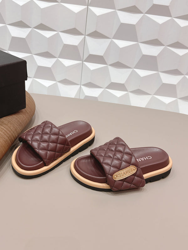 CC 26s Sandals Buckle Burgundy Quilted Leather 613272