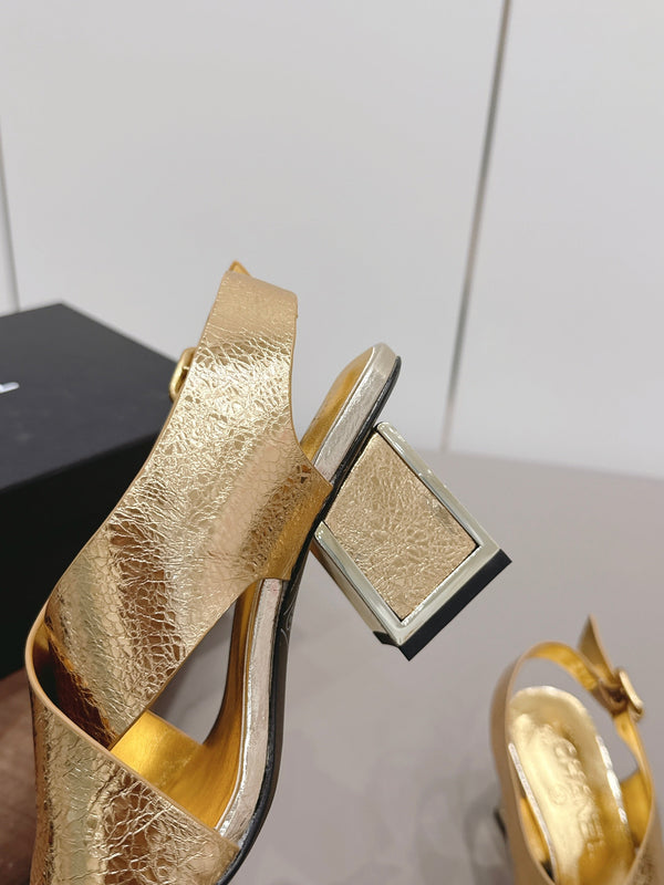 CC 26s Round-Toe Square-Heeled Sandals 7.5cm Gold Leather