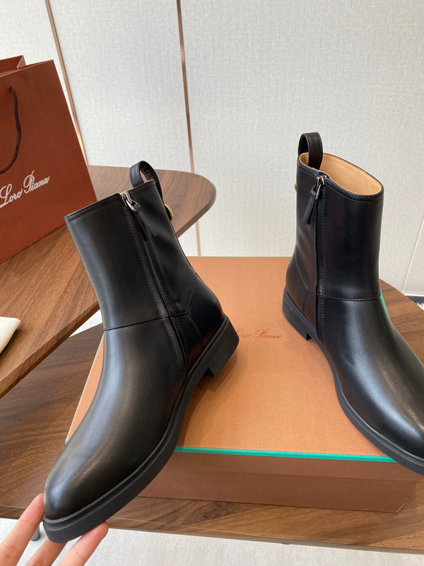 LP latest short boots black calfskin 388110