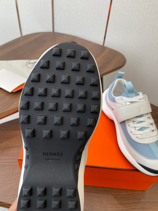 HM couple's sneakers white blue beige suede