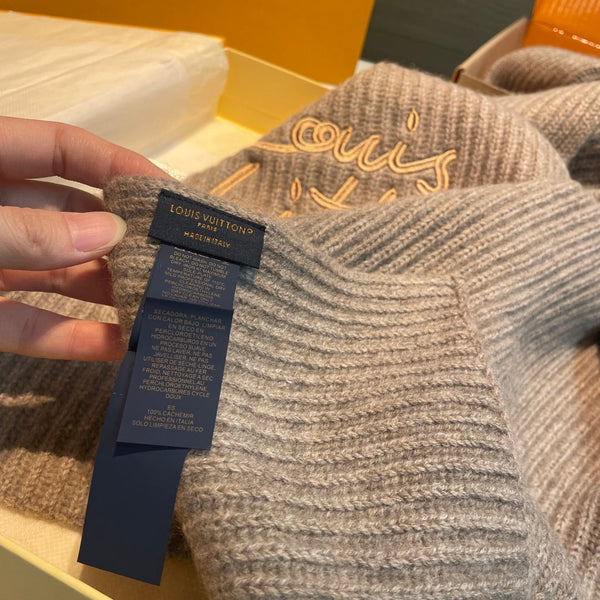 LV Exclusive Scarf 180cm Light Brown Wool 978804