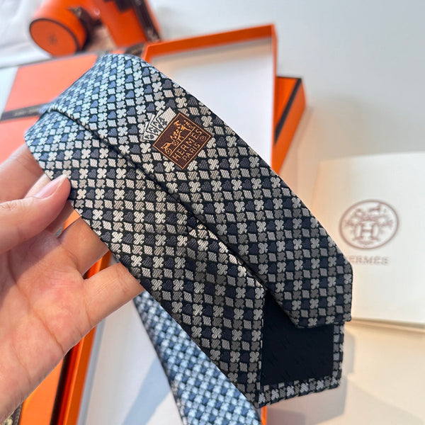 HM Carre d'As Tie Black Twill Silk 210007