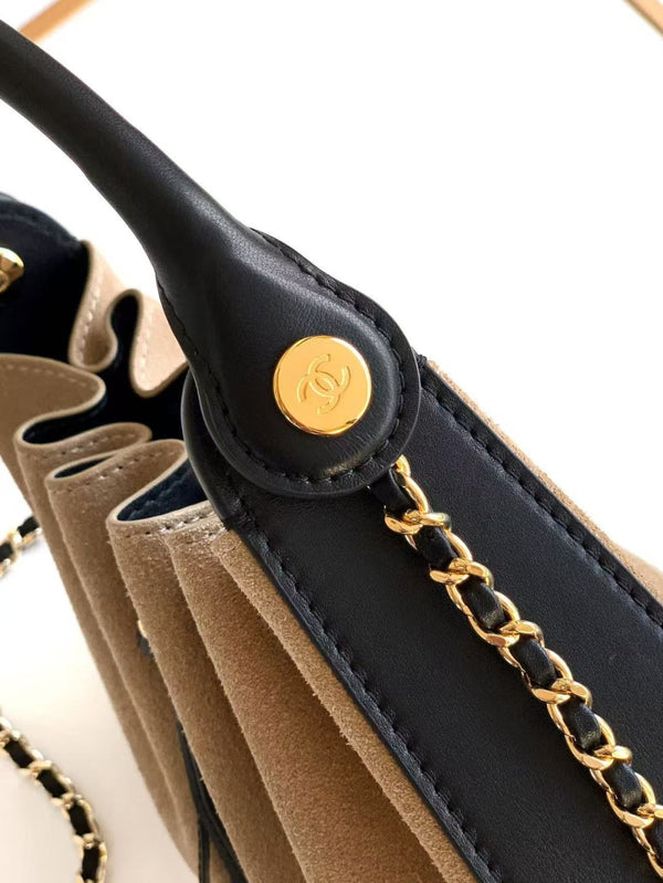 Chanel 2026 Drawstring Cloud Bucket Bag 32cm Suede Calfskin
