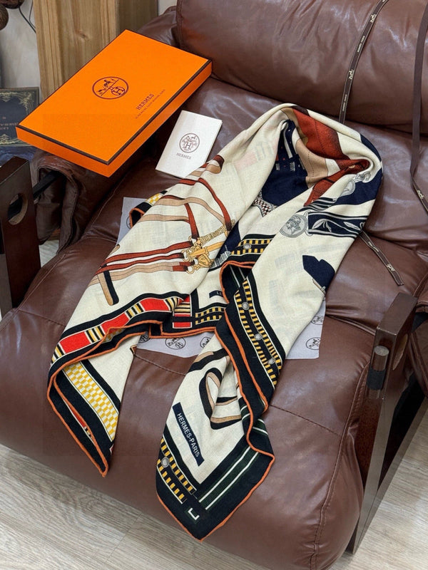 HM 25s Equestrianism Scarf 135cm Cream Black Cashmere Silk 970962
