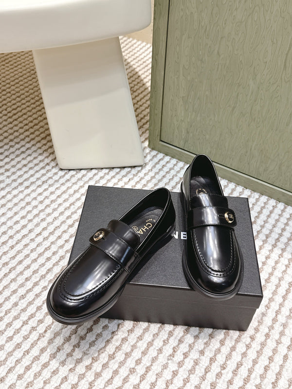 CC 26SS Loafers 3cm Black Glossy Cowhide 653493