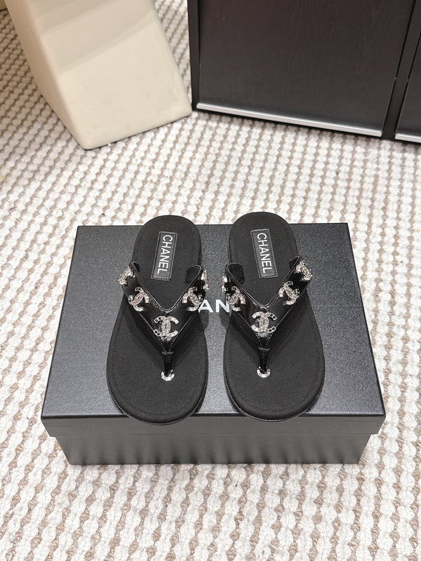 CC 26s Flip-Flop Black Sheepskin 632357