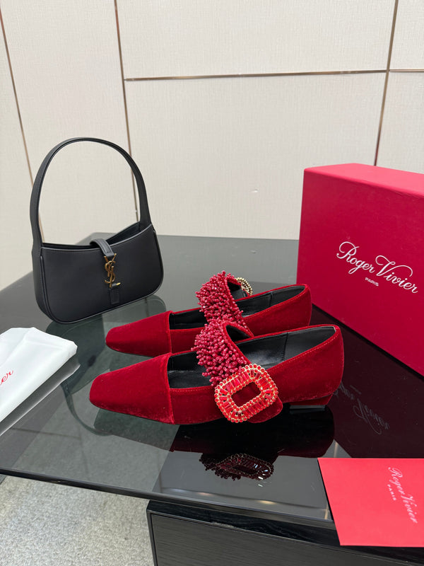 RV Belle Vivier Mary Janes Red Velvet 629887
