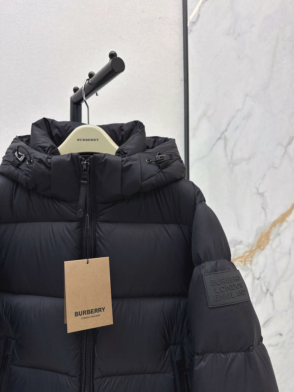 Burberry 25 Hooded Jacket Black Nylon Down 00640