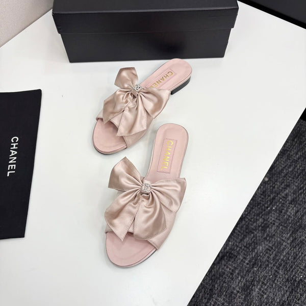 CC 25 Big Bow Mule Pink Satin And Sheepskin 368864