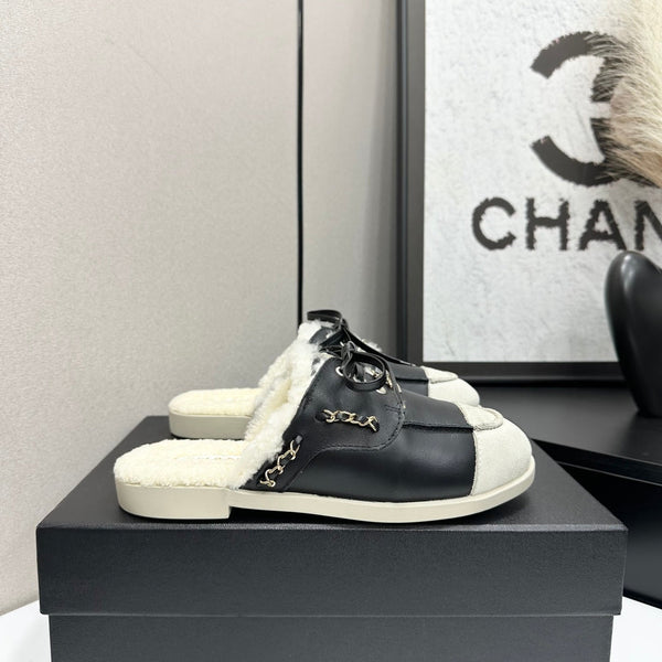 CC 26s Mules Flat Black Leather Suede Fur 109163