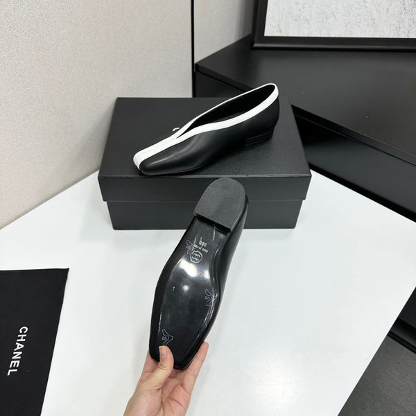 CC 26s Ballet Flats Black Sheepskin 743137