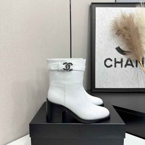 CC FW 2026 Ankle Boot White Cowhide 925670