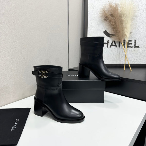 CC FW 2026 Ankle Boot Black Cowhide 925672