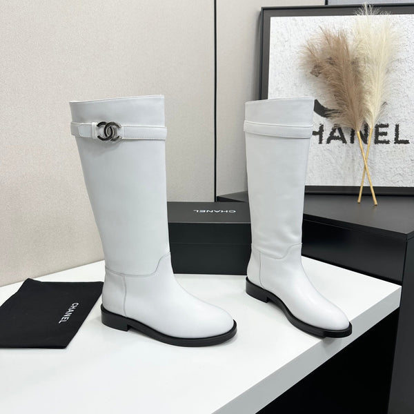 CC FW 2026 Long Flat Boot White Cowhide 925677