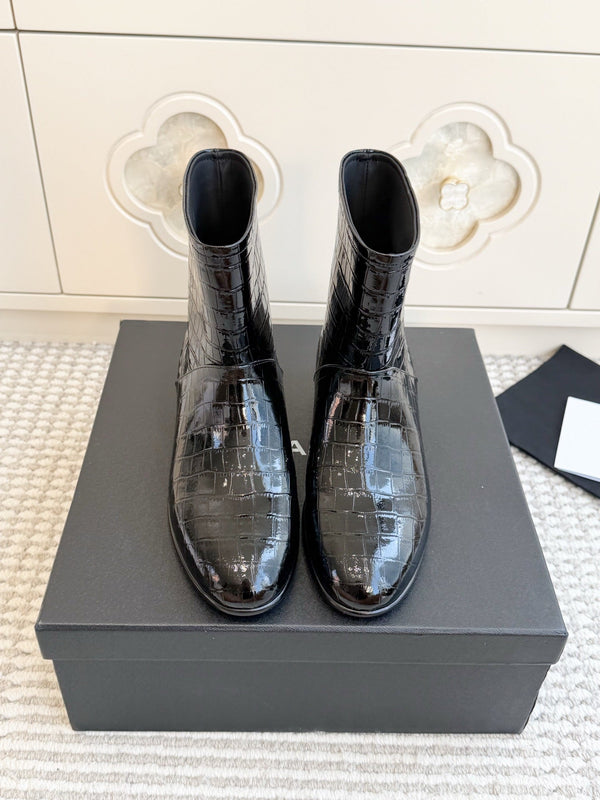 CC 26s Croc Embossed Ankle Boots Black Patent Leather 122039