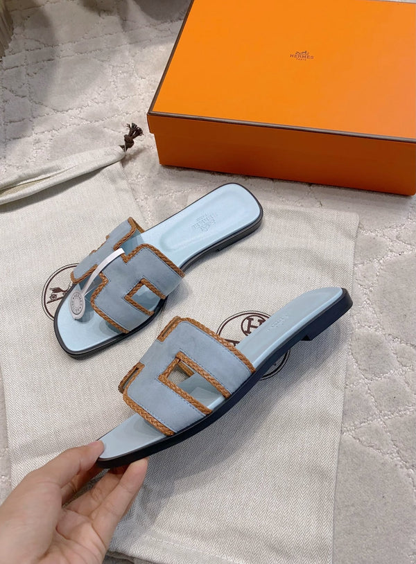HM 26s Oran Sandal Light Blue Grey Suede Goatskin 724349