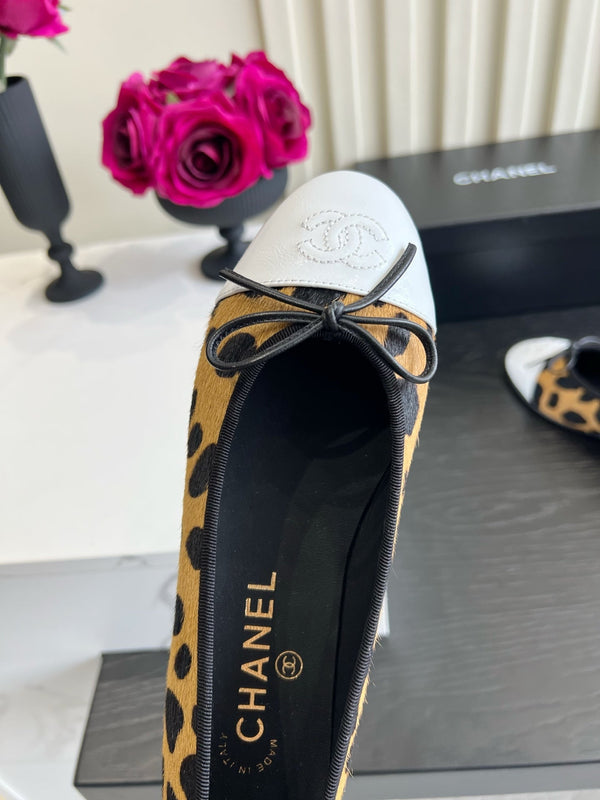 CC 26s Ballet Flat Black Beige Horsehair 850777