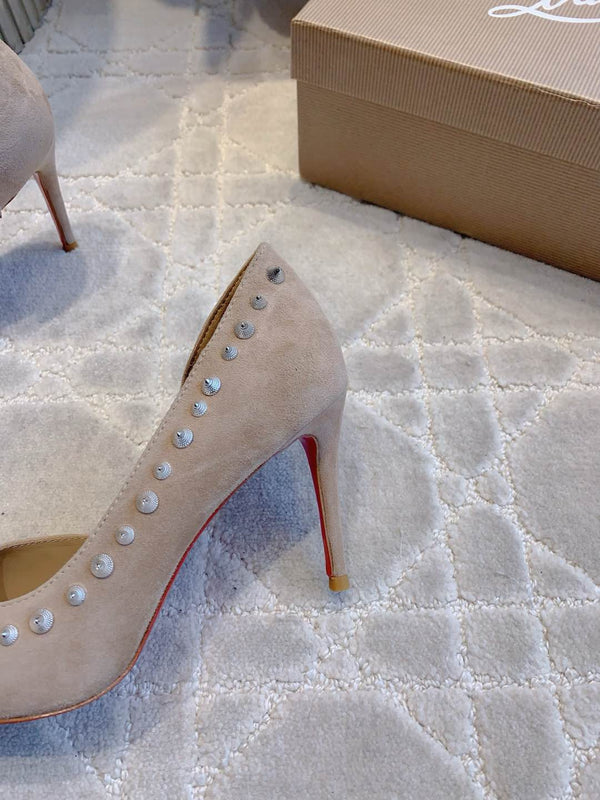 CL Irishell 85 Studded d'Orsay Pumps Cream Suede 177131
