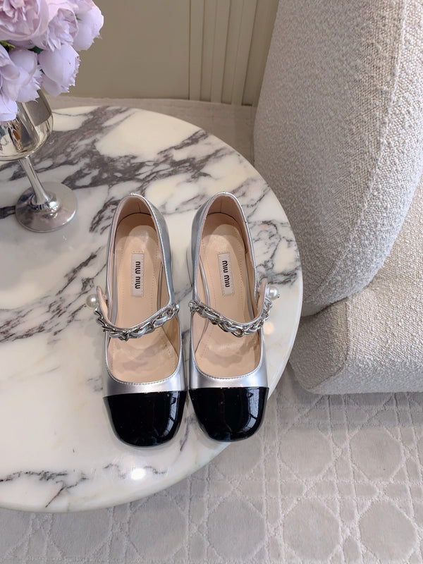 Miu Bicolor Cap-Toe Pumps 7.5cm Black Sliver Patent Leather 724258