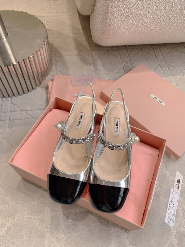 Miu Bicolor Cap-Toe Slingback 4cm Black Sliver Patent Leather 724259