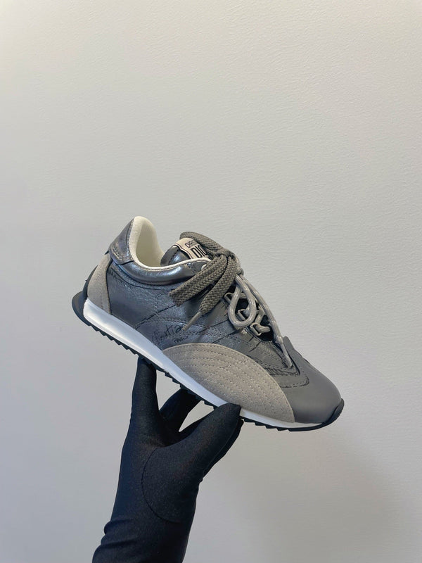 CD 26s D-Sketch Grey Sliver Sheepskin 908094