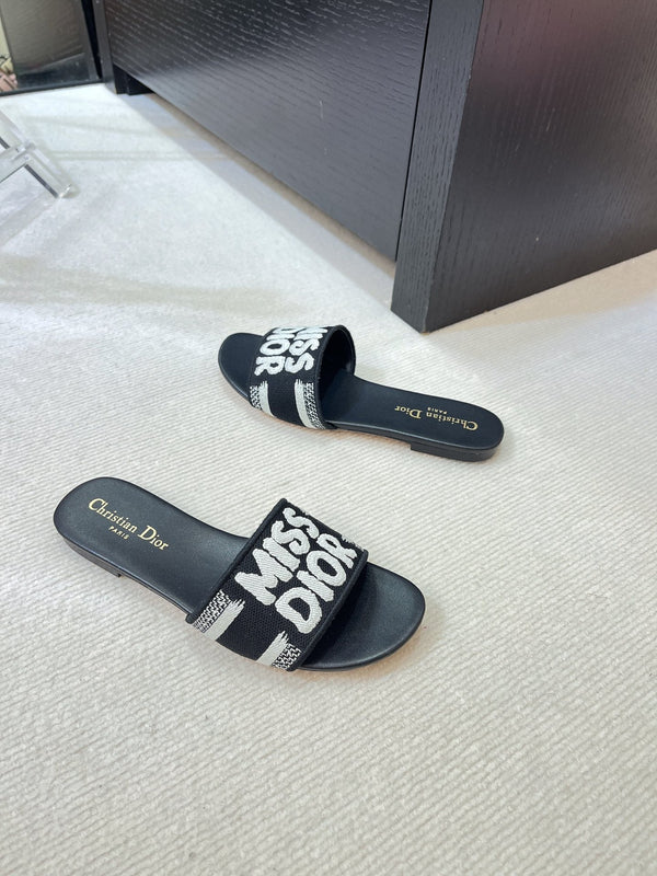 dway slide embroidered black cotton