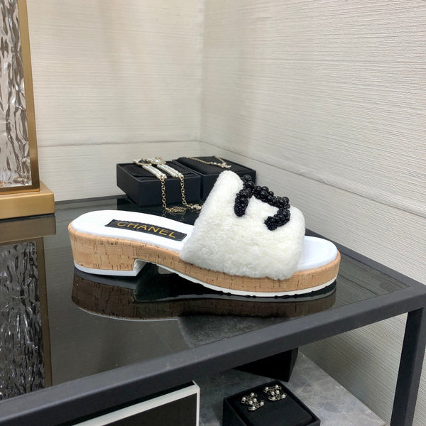 CC Pearl Plush Slides White Wool Leather 970126