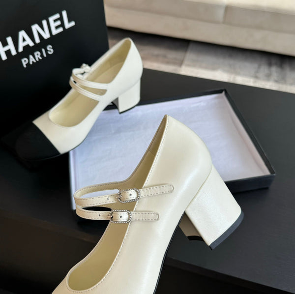 CC 25C Mary Jane White Sheepskin 212989
