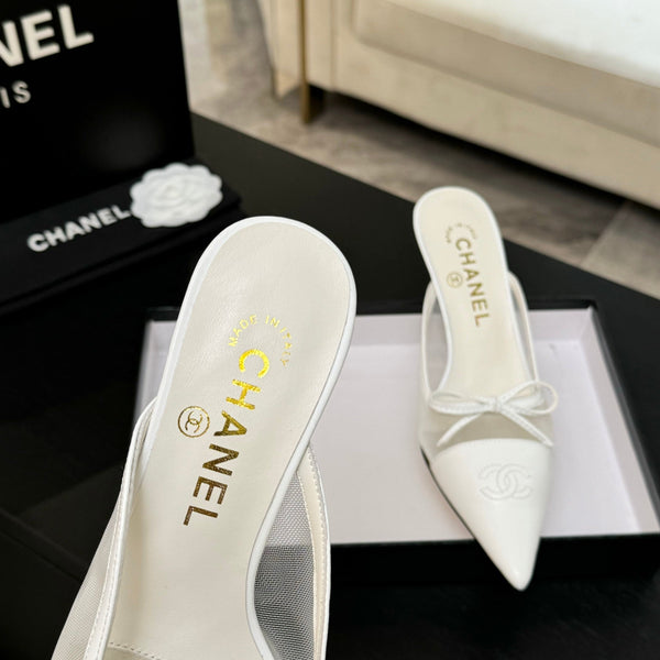 CC 26s Métiers d'Art Pointed-Toe Mule White Mesh Sheepskin 700623