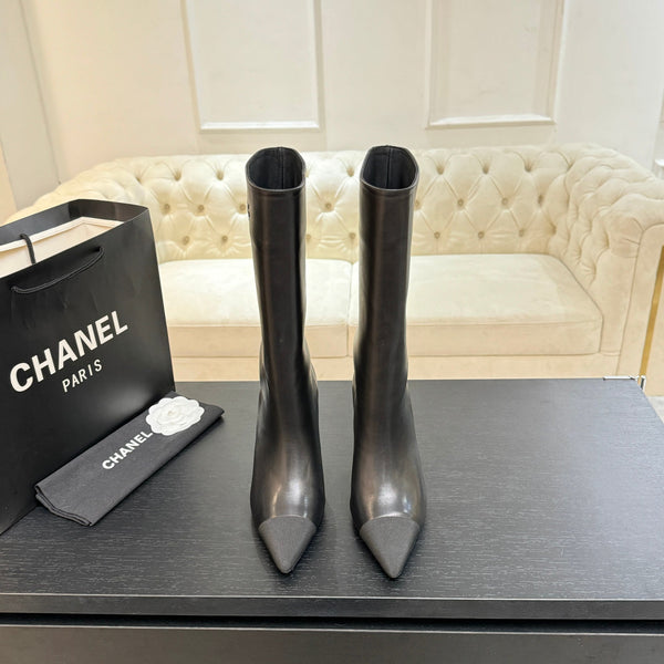 CC Gabrielle Chanel Boots 8.5cm Black Sheepskin Black Fabric
