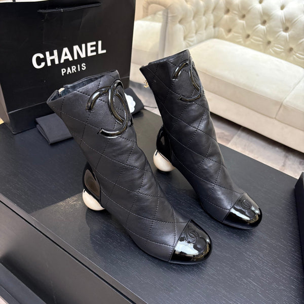 CC 26s Mid-Calf Pearl Boots 6.5CM Black Quited Calfskin 957731