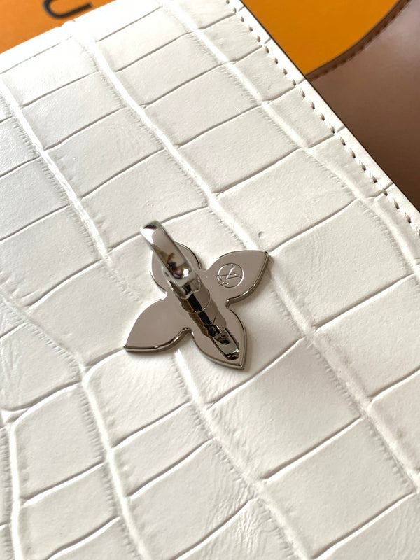 LV 25s Rose Des Vents Handbag 19cm White Crocodile Himalaya Metal HW