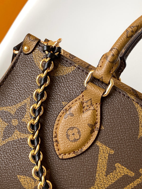 LV M14236 OnTheGo East West Chain 25cm Brown Monogram Giant & Canvas
