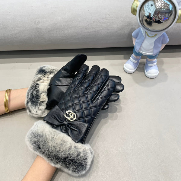 GLOVES WITH BOW IN BLACK LAMBSKIN AND RABBIT FUR 432556
