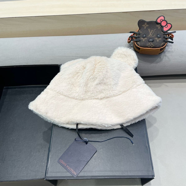 BUCKET HAT IN WHITE WOOL AND LAMB FUR 434940