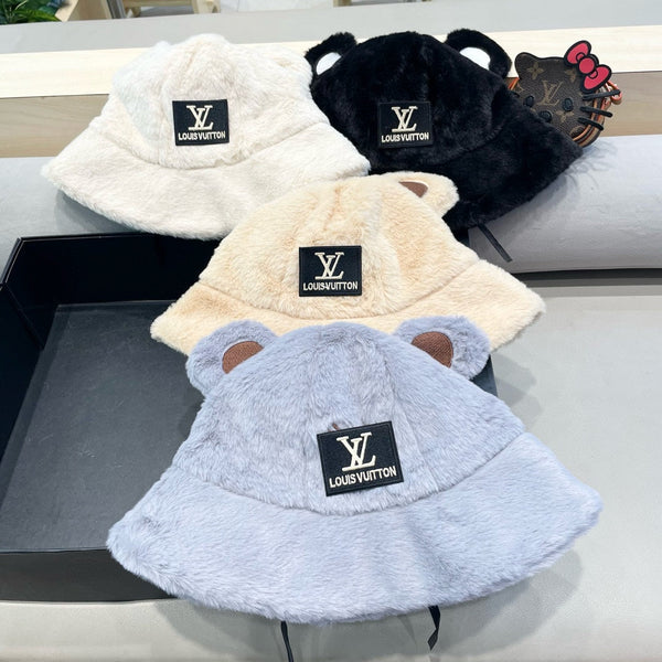 BUCKET HAT IN WHITE WOOL AND LAMB FUR 434940