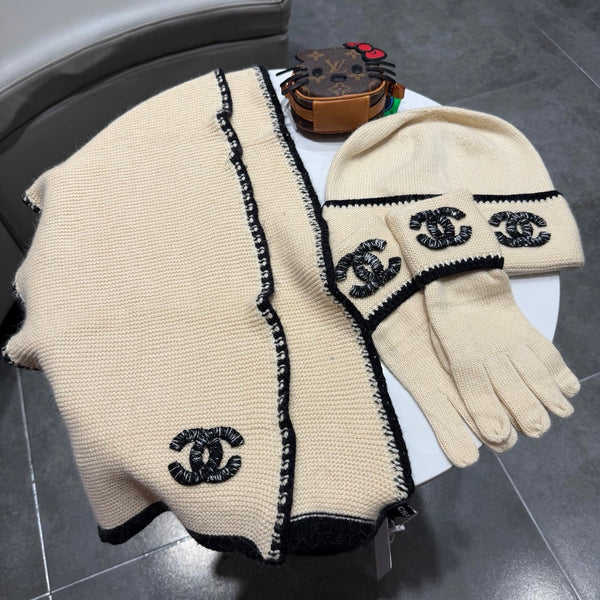 CC Hat Scarf Gloves Set Light Beige Black Knit 470401