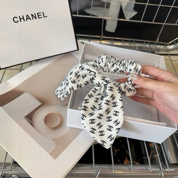 BLACK MIX WHITE MONOGRAM SILK SCRUNCHIES 432896