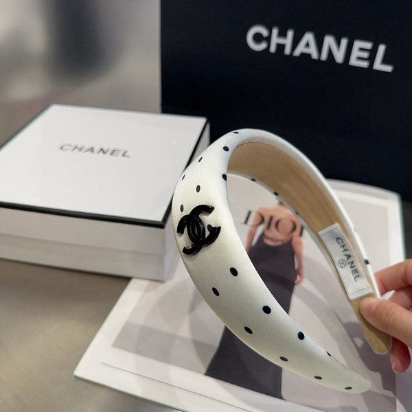 Chanel 26s Headband 228602