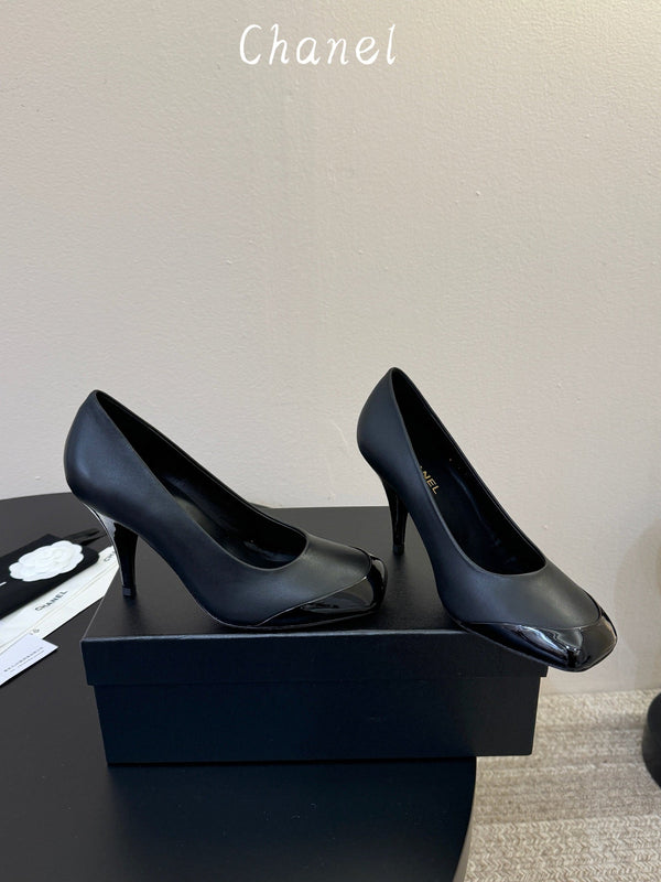 CC 26s Square Toe Pump Black Sheepskin 835682