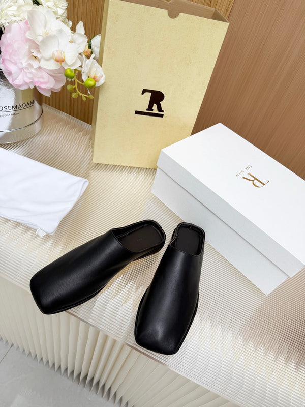 The Row Piper Slide Black Leather 707515