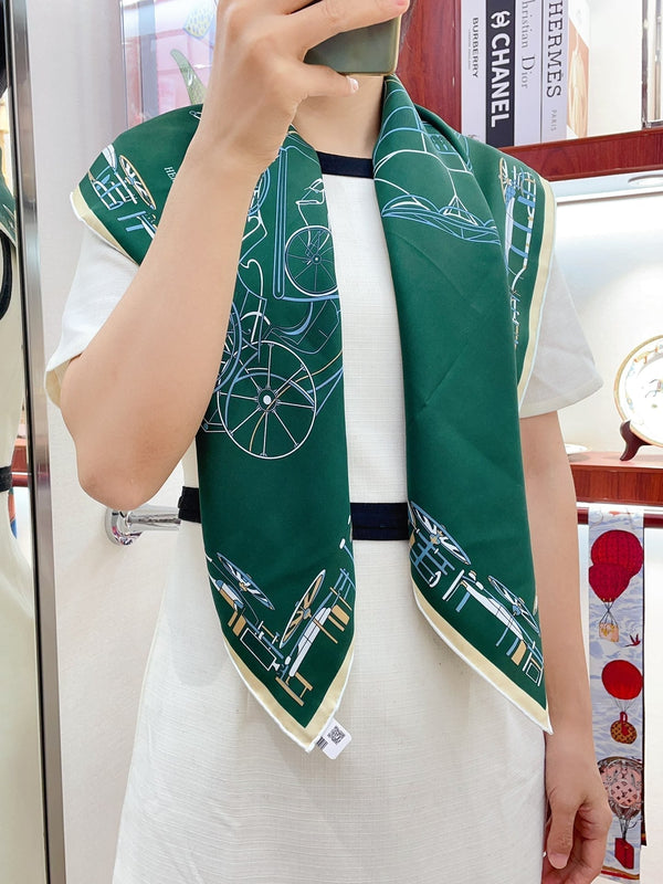 Complication Equestre Scarf 90 CM In Green Coloful Silk Twill 345899