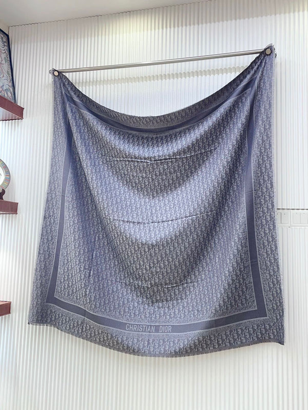 SQUARE SCARF 140 CM IN COOL GRAY WOOL AND SILK 408661