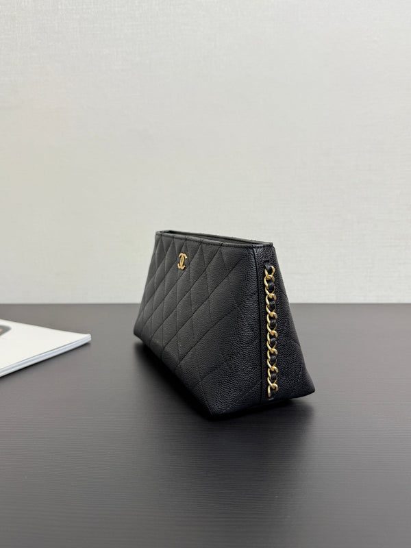 CC 25s Pouch 23cm AP4700 Black Caviar
