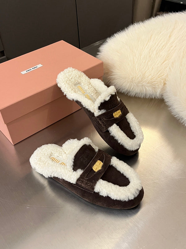 Miu Logo-Embossed Slippers Deep Neutral Suede Shearling 455920