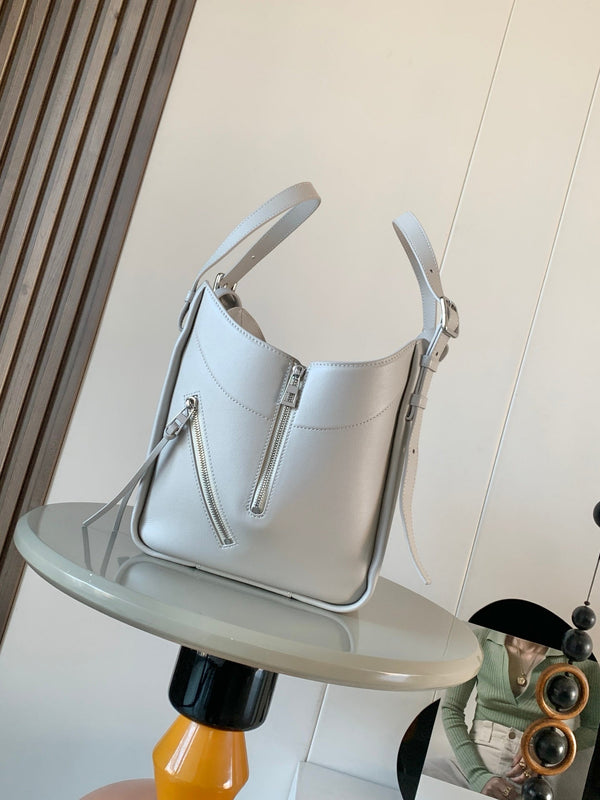 Loewe Hammock Bag 15 cm White Calfskin