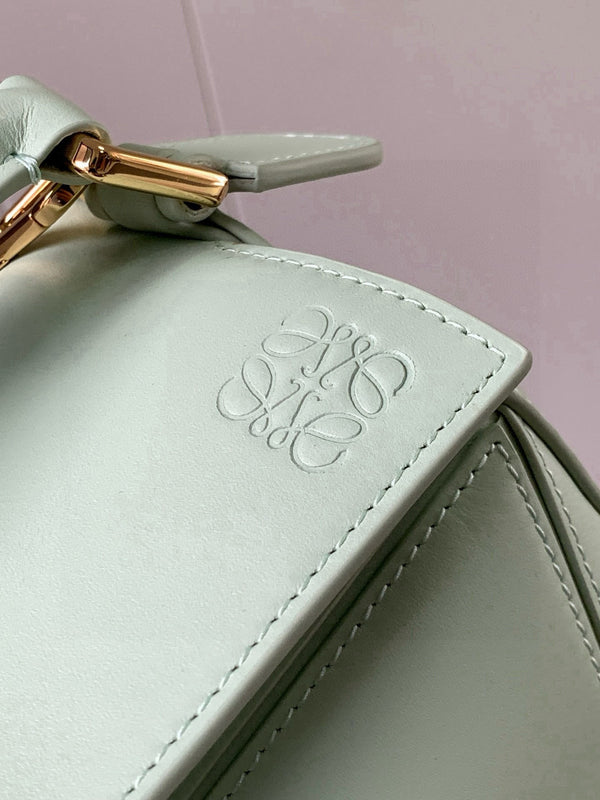 Loewe Puzzle Bag 24cm Light Mint Green Soft Nappa Calfskin