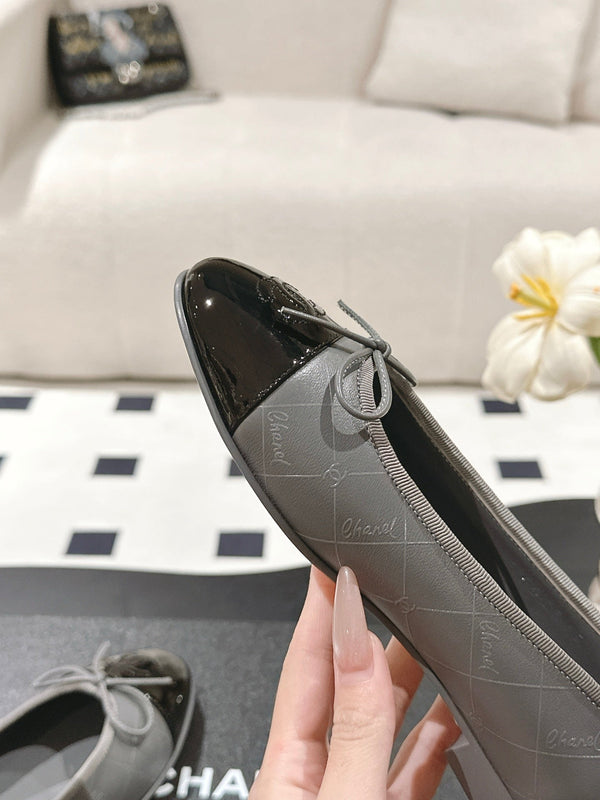 cc 25c ballet flat cross line pattern grey lambskin 237481