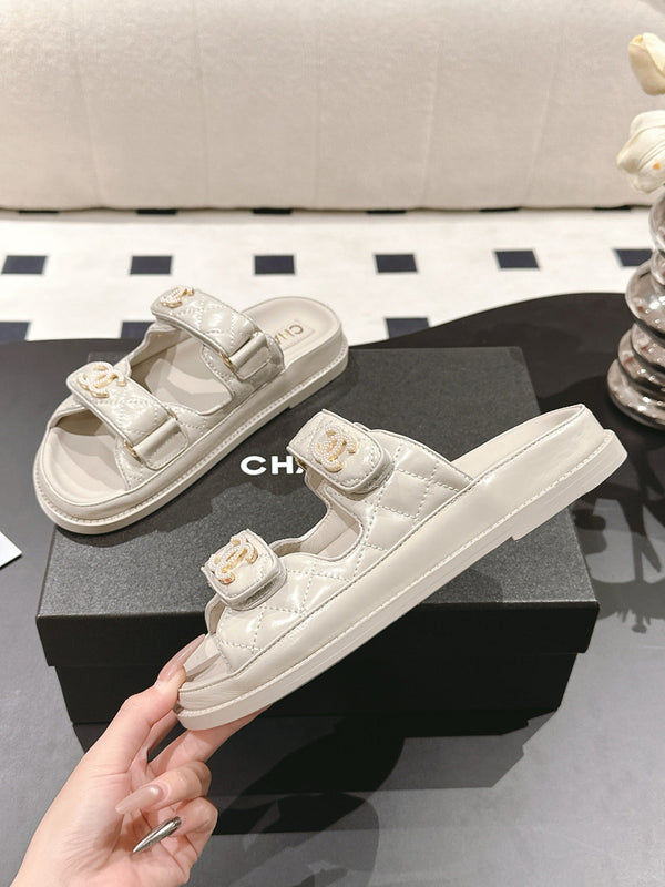 cc 25p logo with pearl mule sandal grey leather 237584