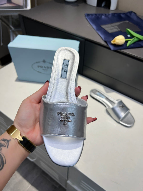 Prad 26s Slide Sandals Saffiano 140508
